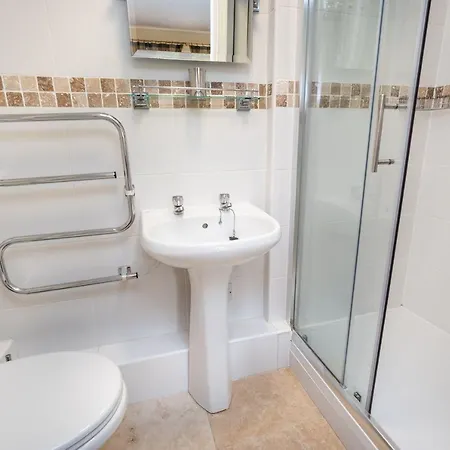 11 Howrah's Court Holiday home